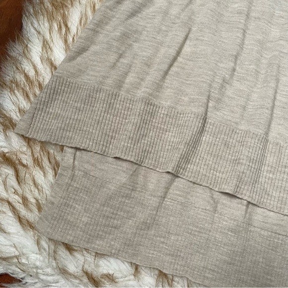 Eileen Fisher 100% merino wool hi Lo knit - Picture 5 of 8